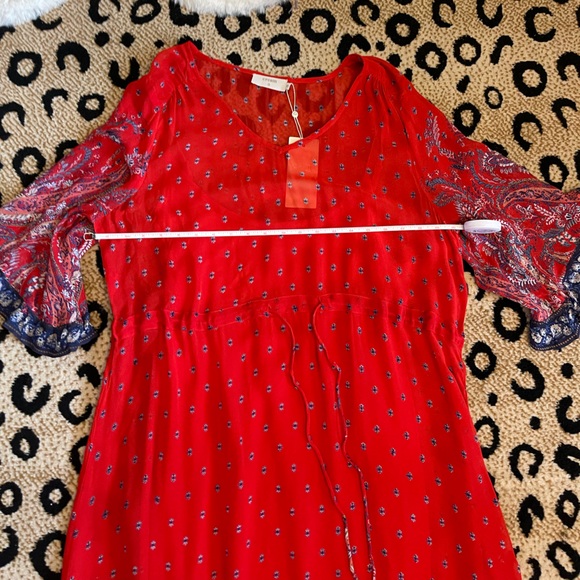 Beautiful Red Dress - Picture 6 of 16